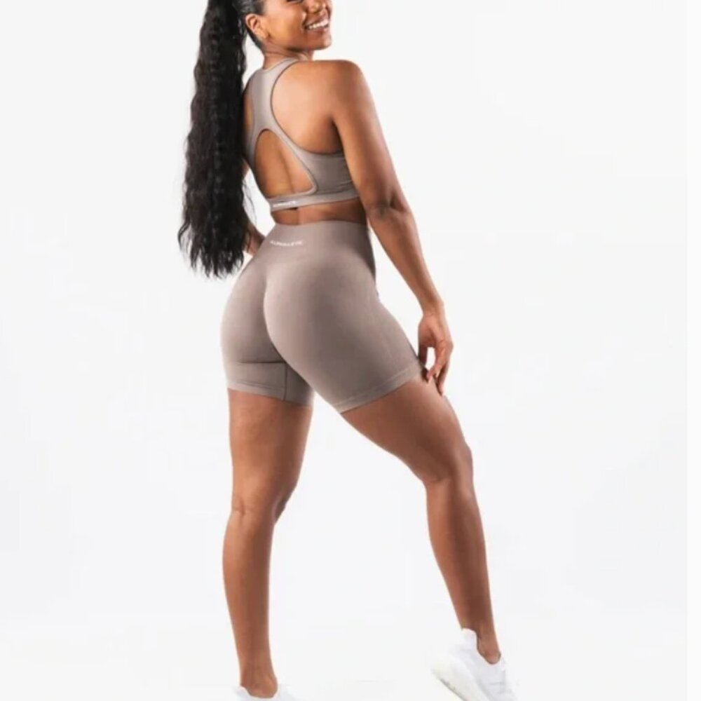 Alphalete | Contour Ultra High Rise Short | Mocha | Women's Small